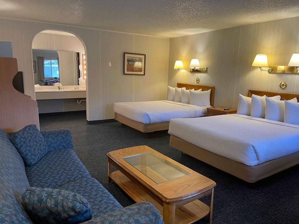 Room at Ranch Inn