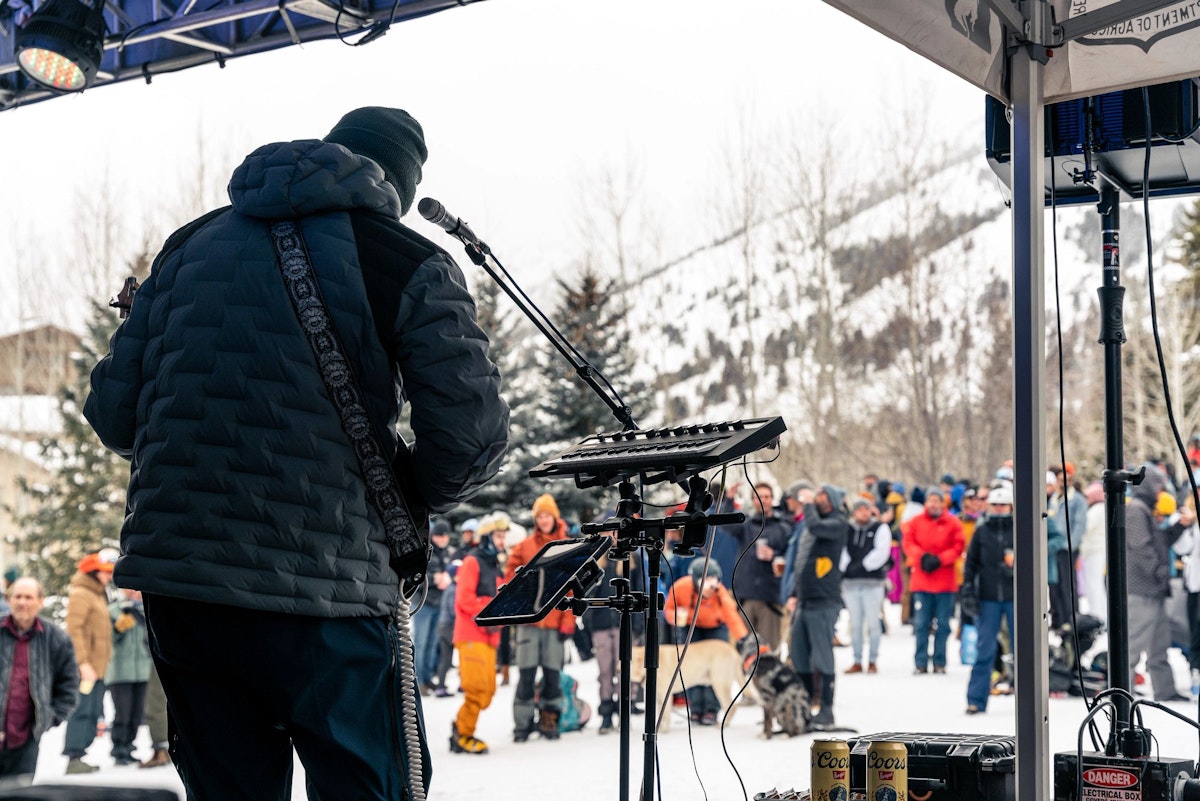 performing at Road to Rendezvous