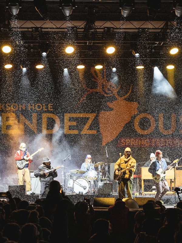 Ryan Bingham performing at Rendezvous Spring Festival