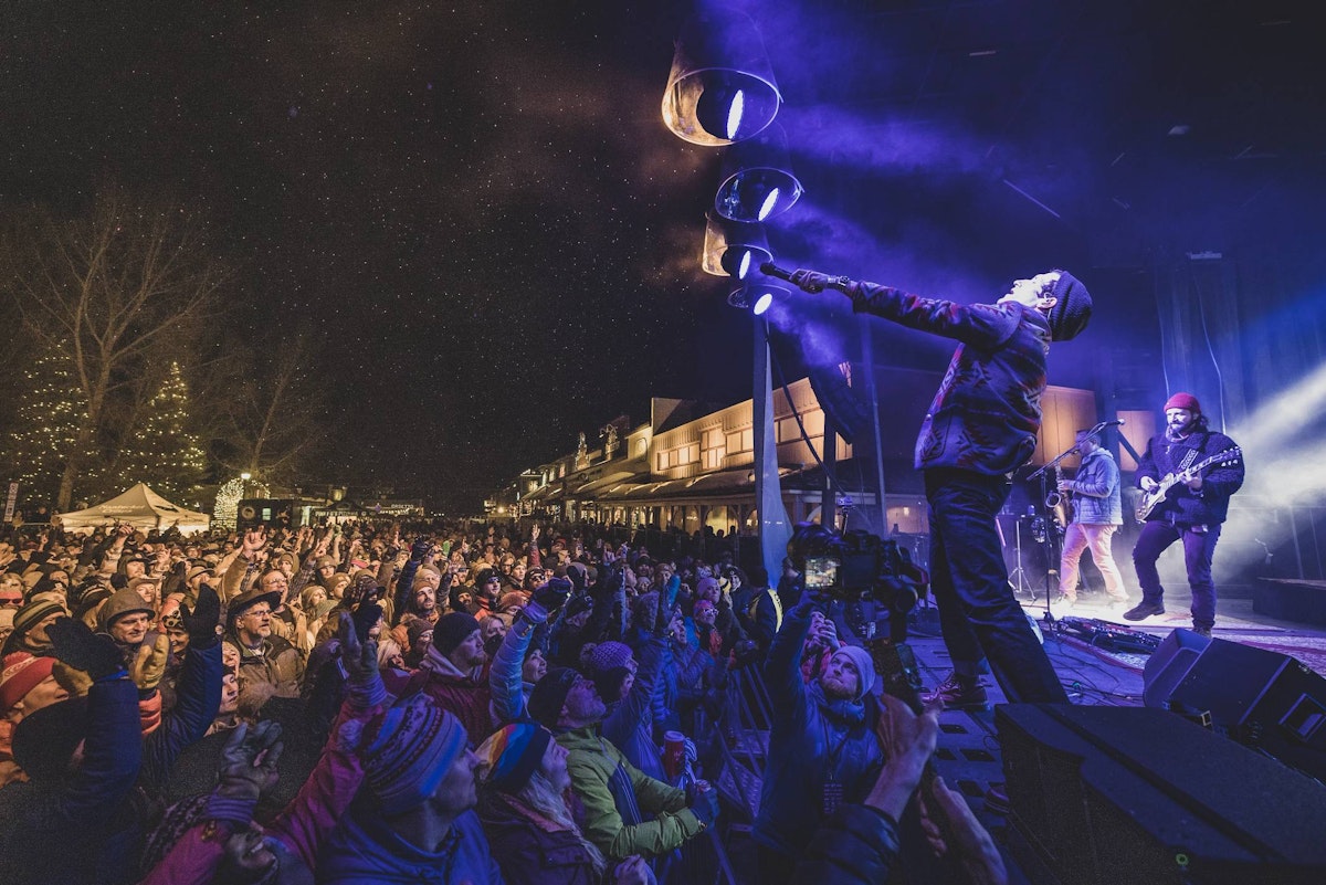 The Revivalists performing at Rendezvous Spring Festival