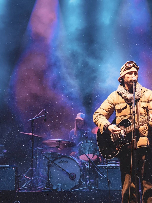 Ryan Bingham performing at Rendezvous Spring Festival