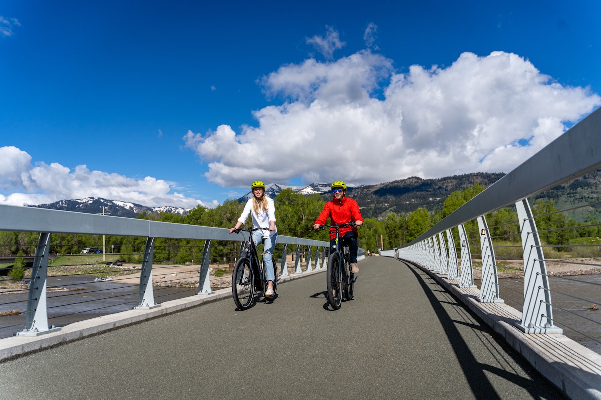 Pathway biking