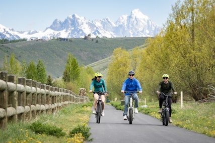 Pathway biking