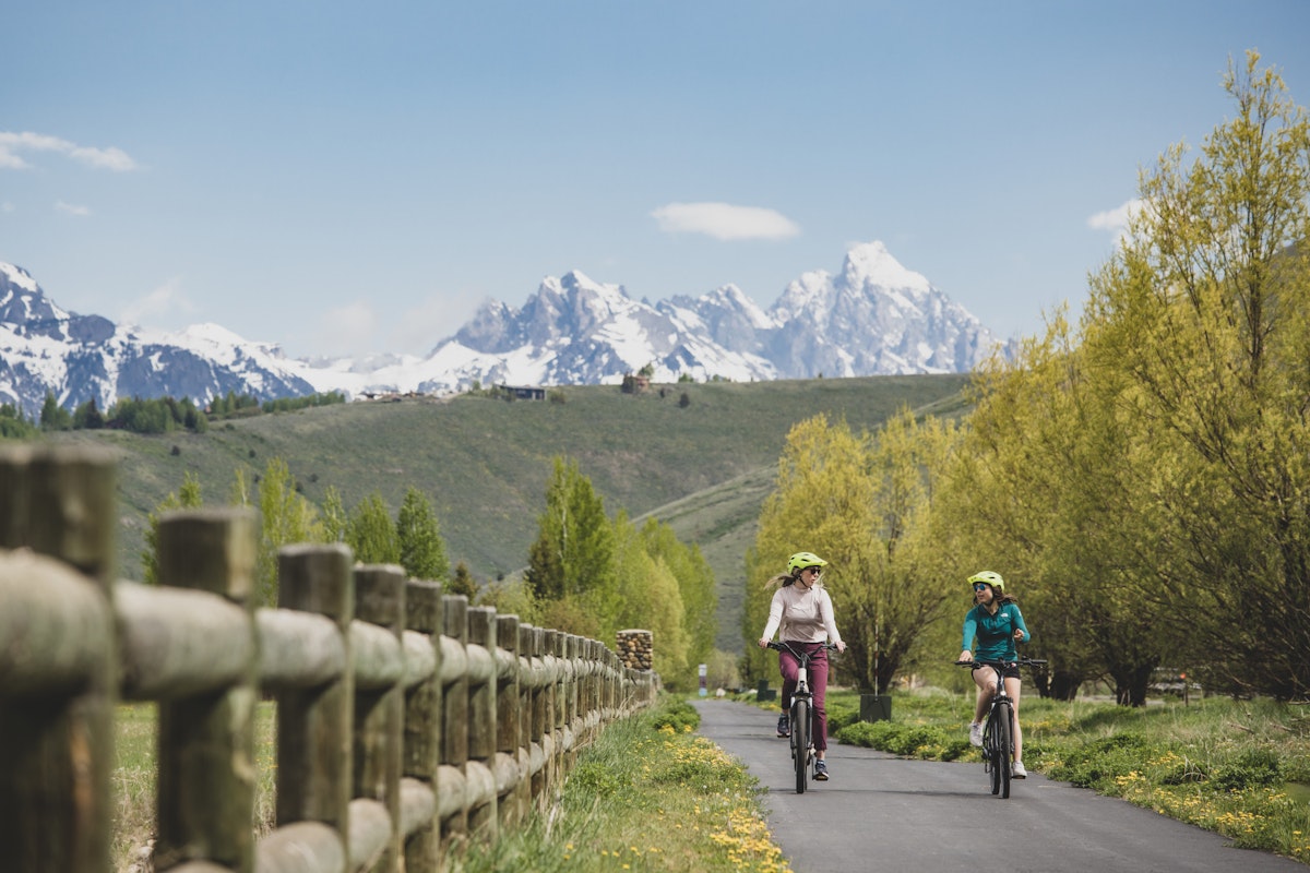Pathway biking