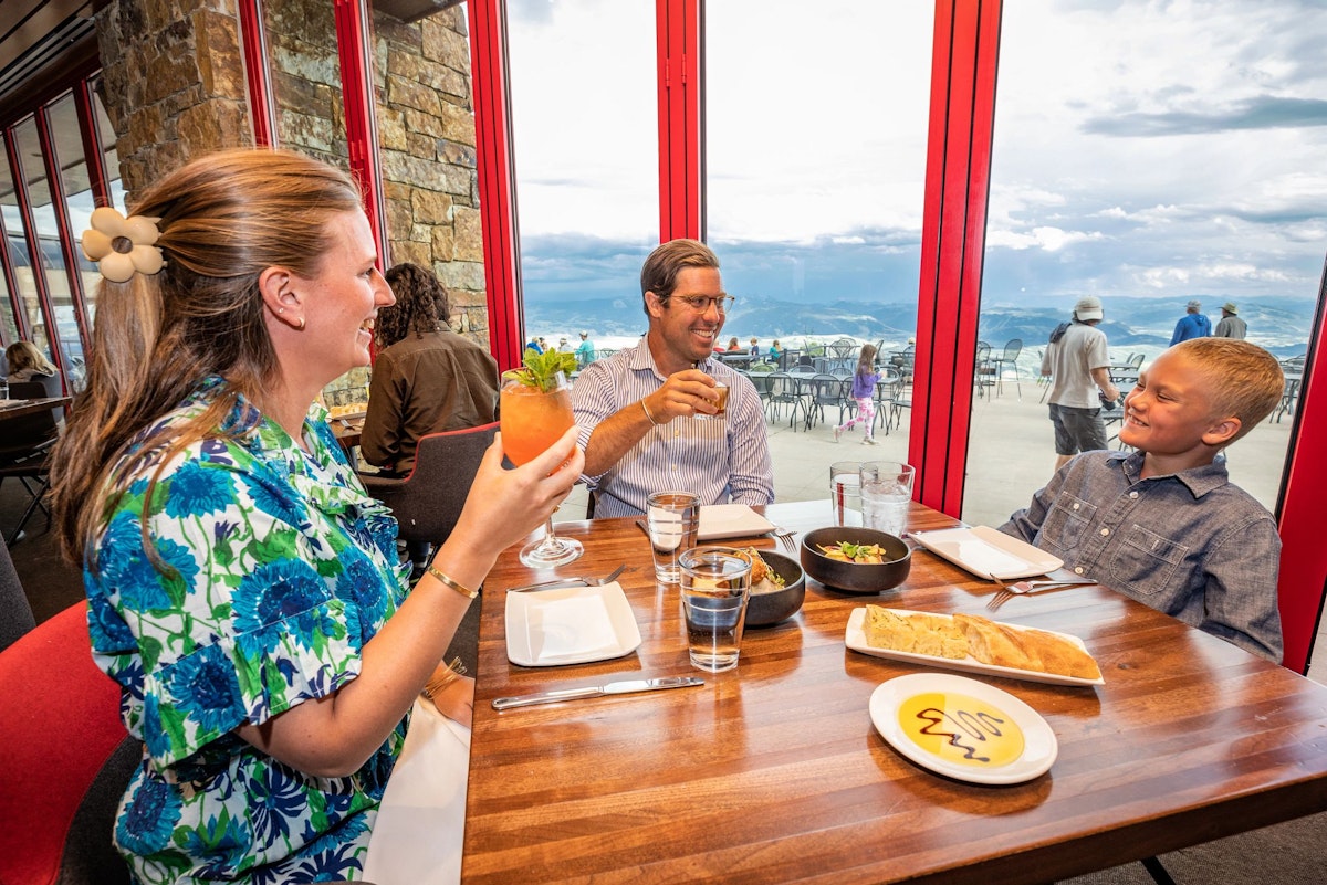 Family eating at Piste Mountain Bistro