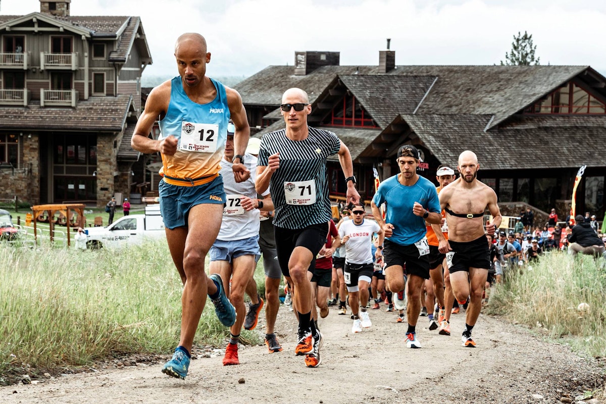 Runners dashing from the starting line