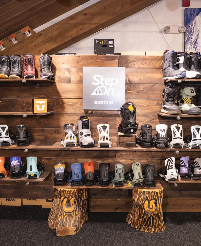 Snowboard boots and bindings