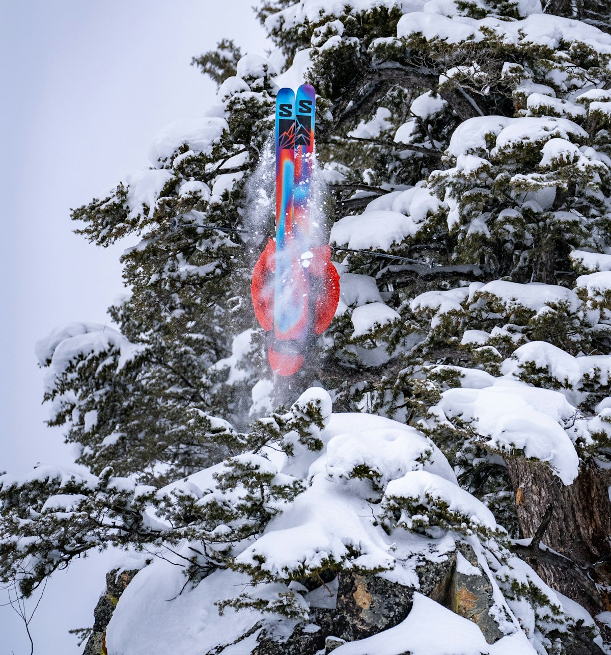 Skier: Tucker Carr | p: Luke Gentry