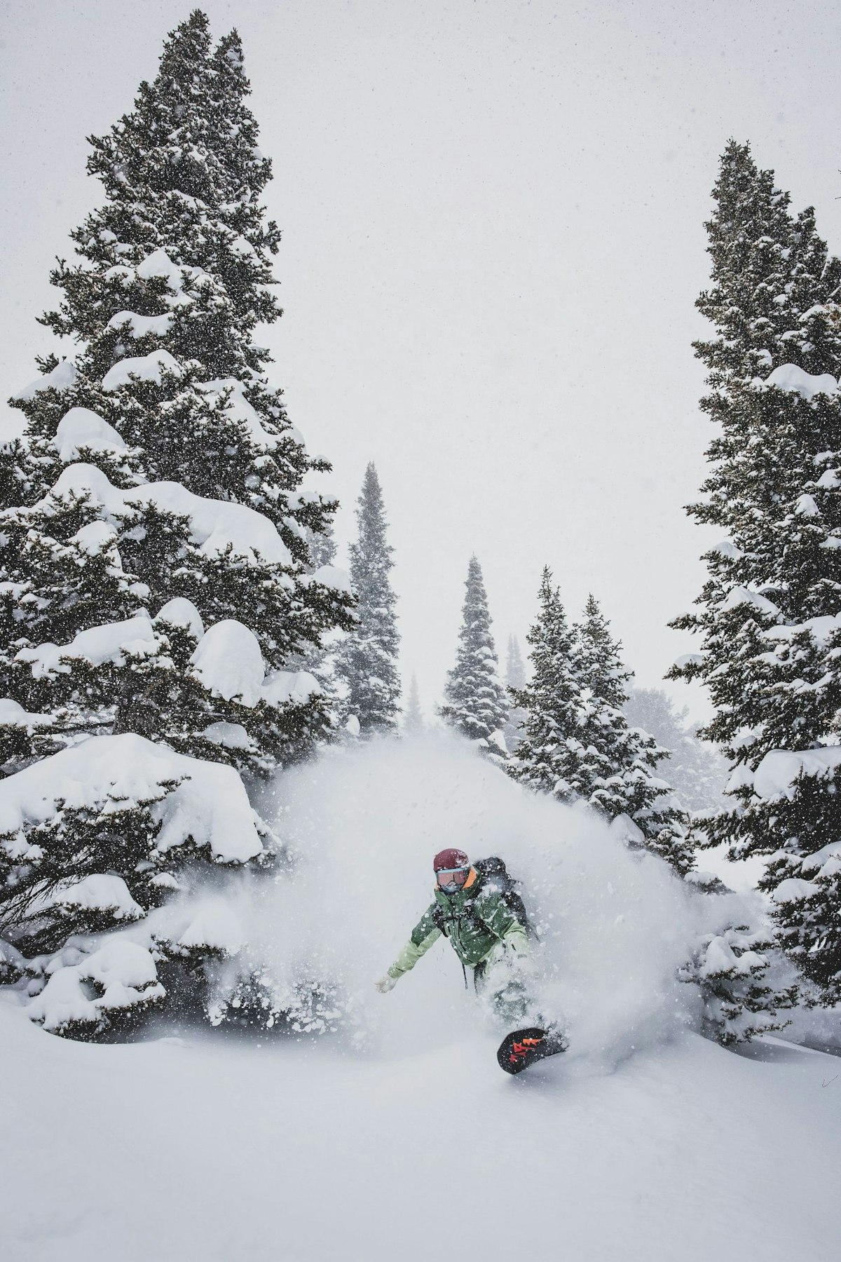 Snowboarding in powder