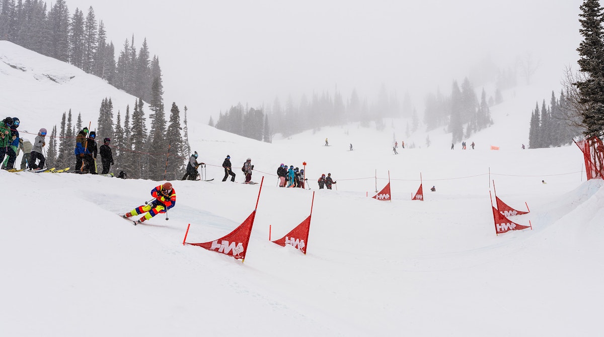 skier competing in Dick's Ditch