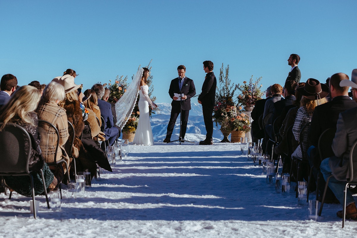 Winter Wedding Rendezvous Lodge