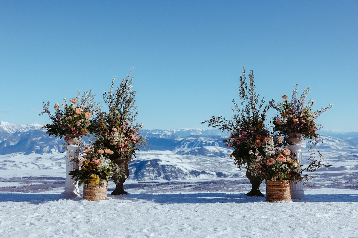 Rendezvous Winter Wedding Alter
