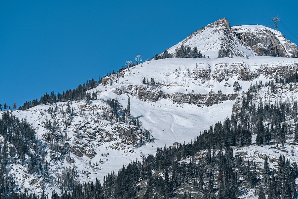 Rendezvous peak covered in early season snow