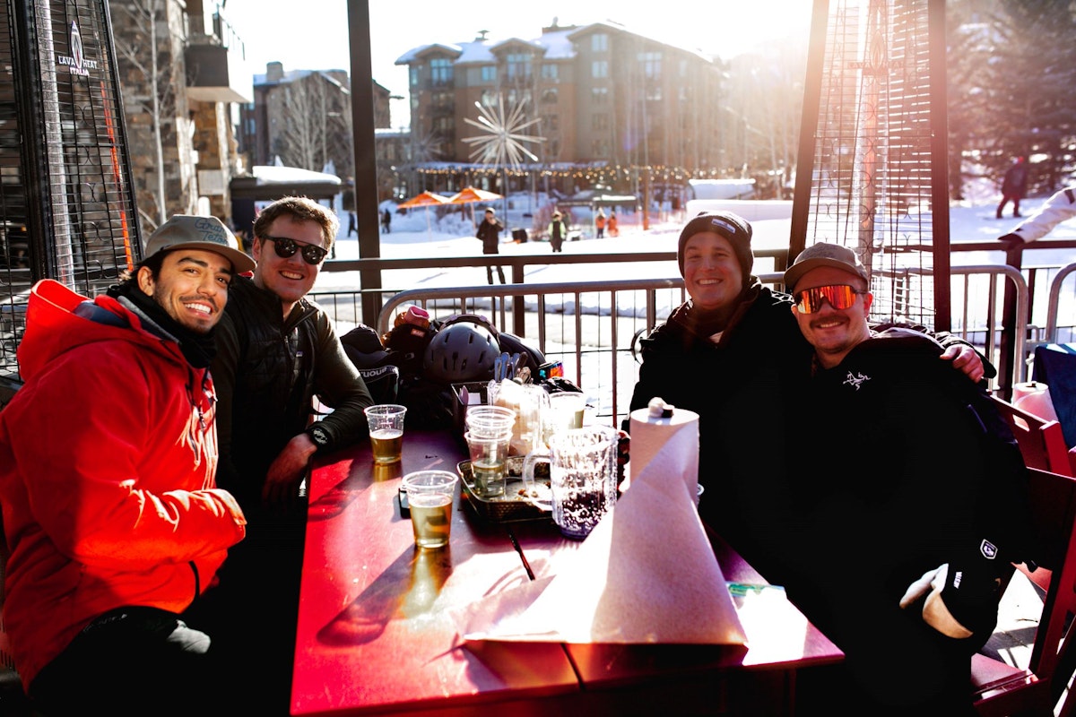 Guest enjoying Tram Dock apres