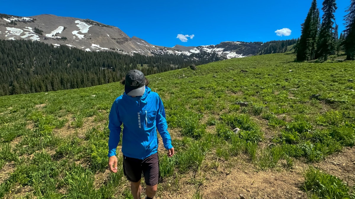 Putting on Mammut Aenergy windbreaker in Grand Teton NP