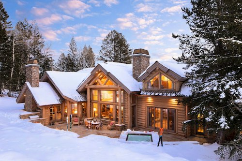 Jackson Hole lodging in the winter time