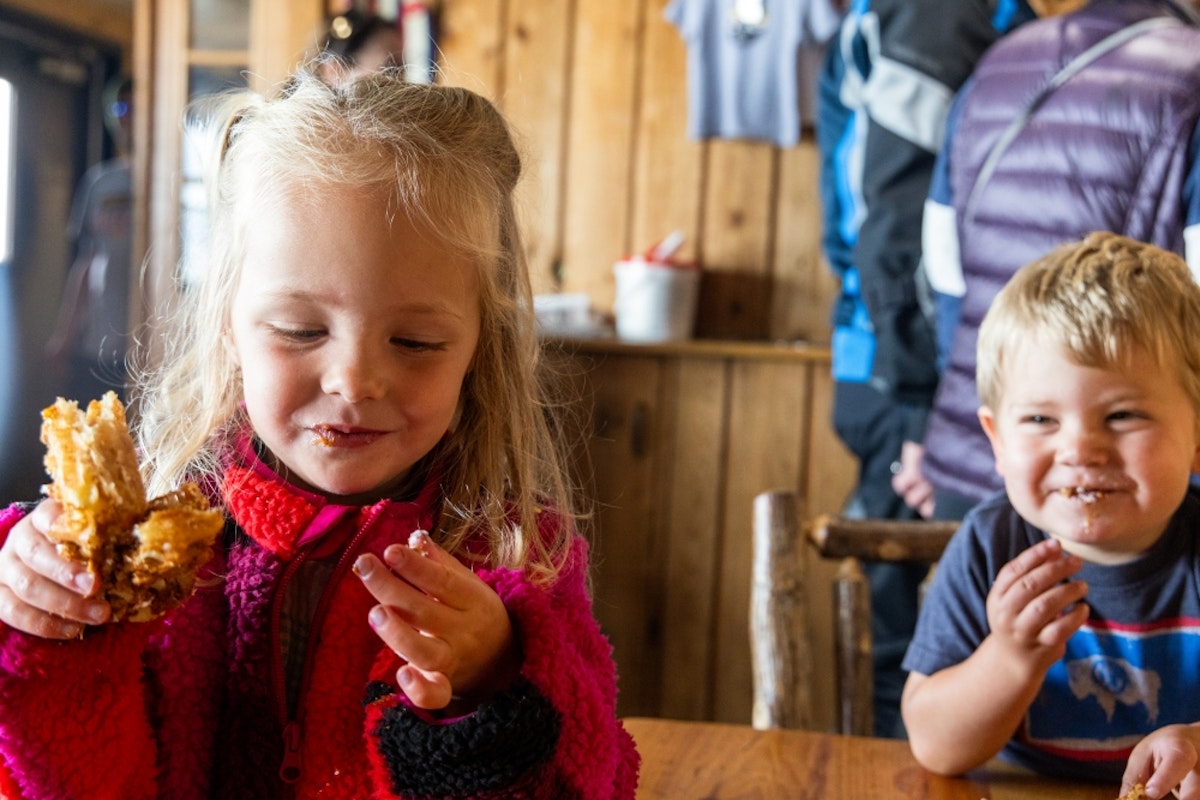 Kids eating at Corbets Cabin