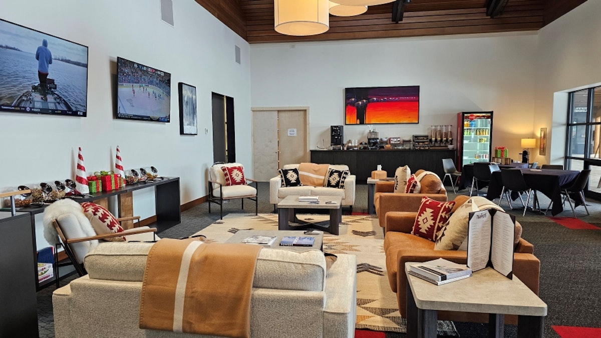 solitude station lounge area