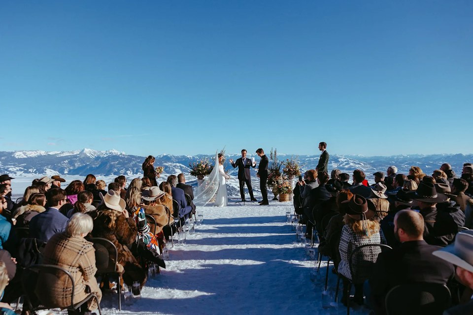 Winter wedding ceremony