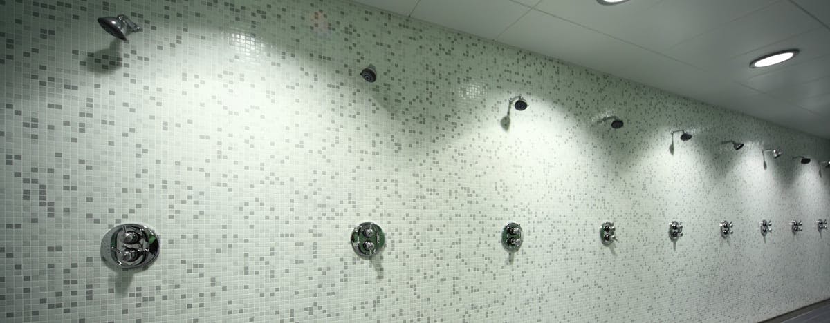 an image of a shower room