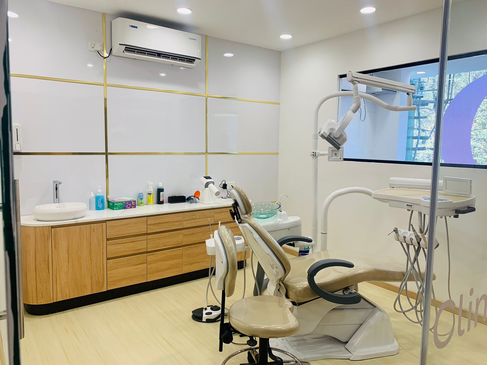 Smiles.ai Clinic HRBR Layout 