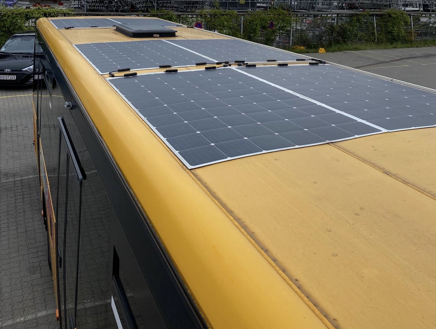 In Denmark, Keolis uses solar panels on the roof of its buses to promote "green mobility".