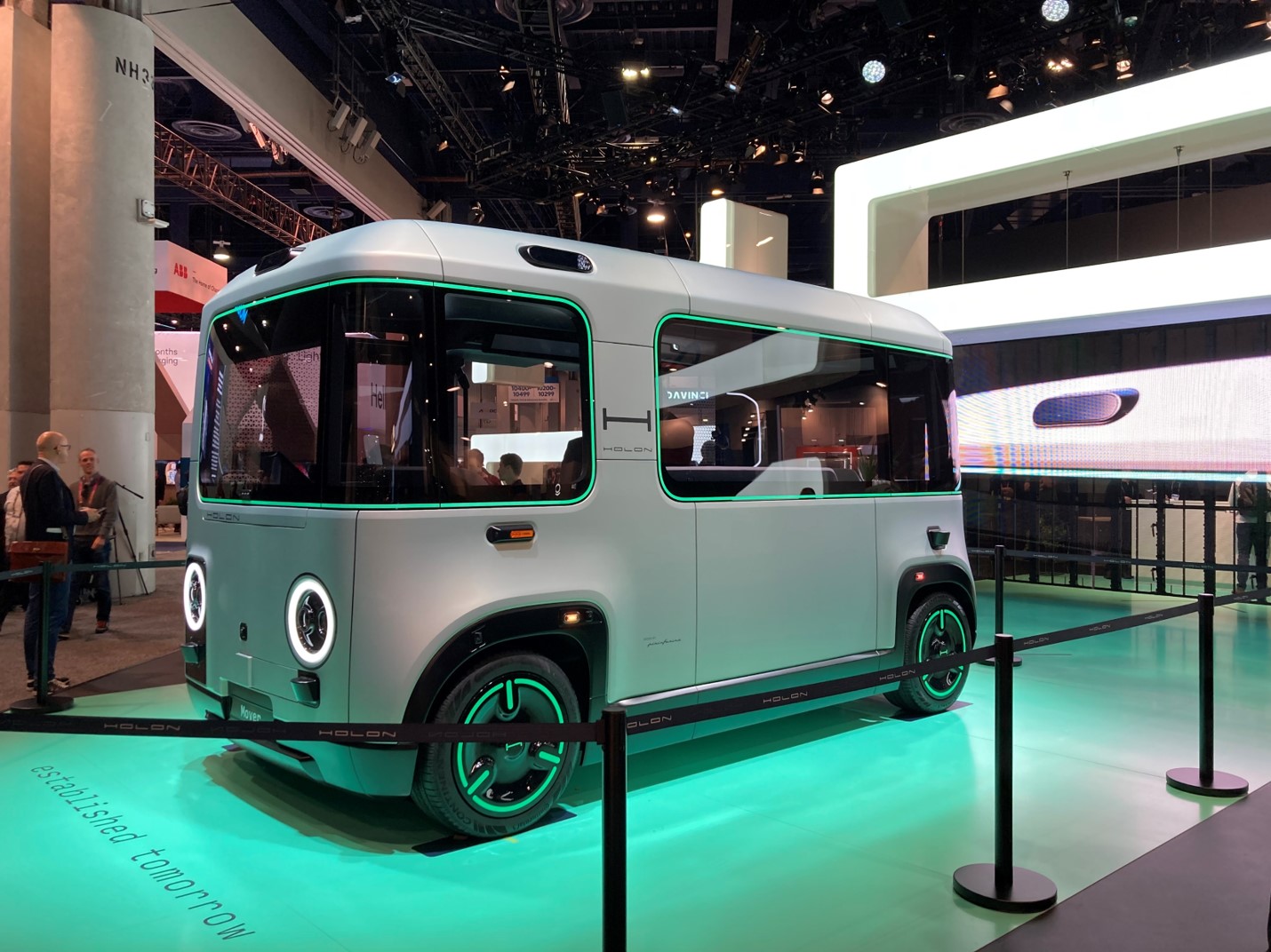 Autonomous minibus Holon