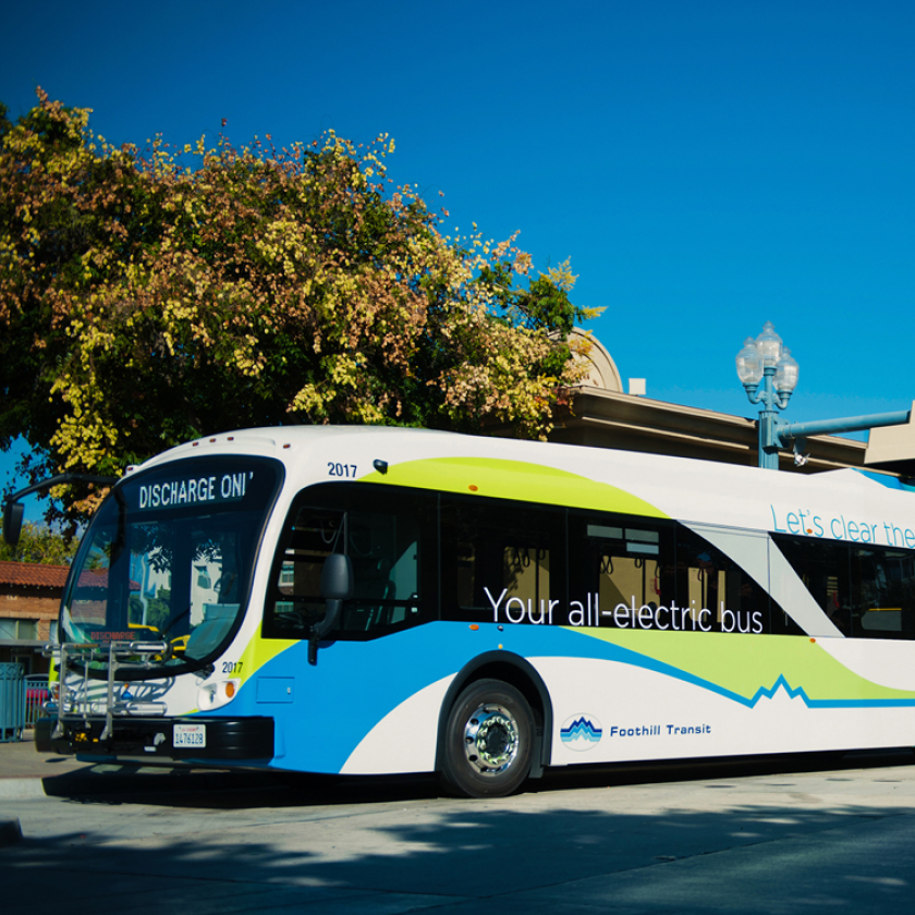 Le réseau de bus Foothill Transit introduit une flotte de 33 bus New Flyer fonctionnant �à l'hydrogène.