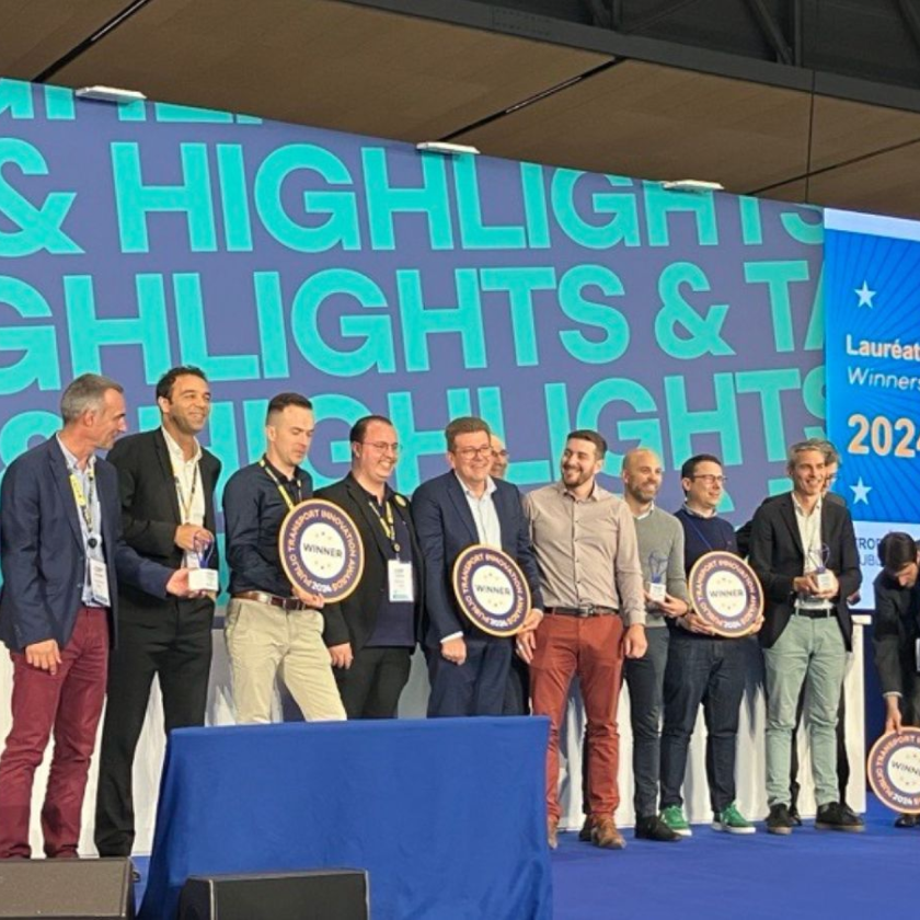photo des équipes lors de la remise des trophées de l'innovation