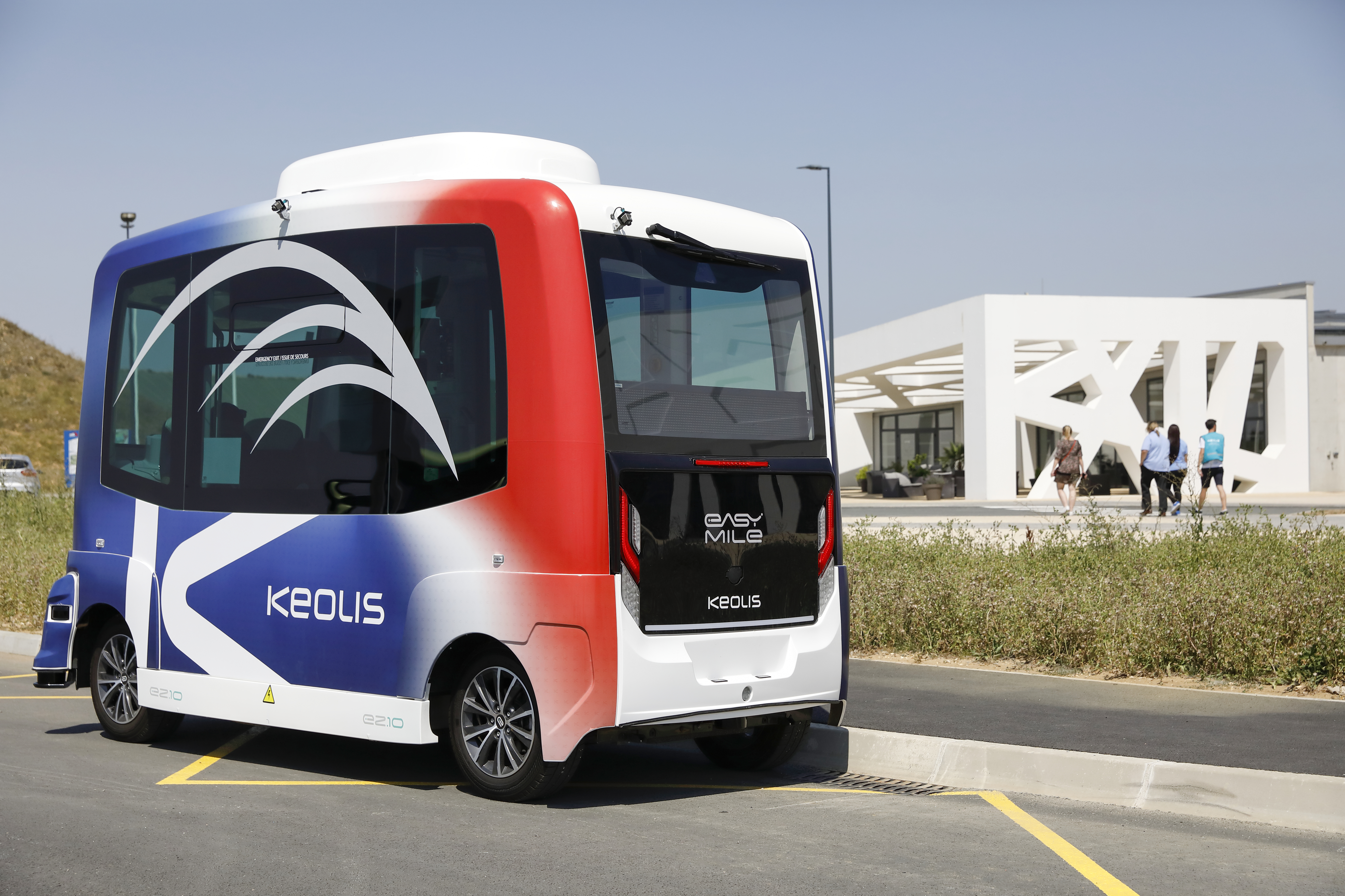 Autonomous shuttle at SEMA