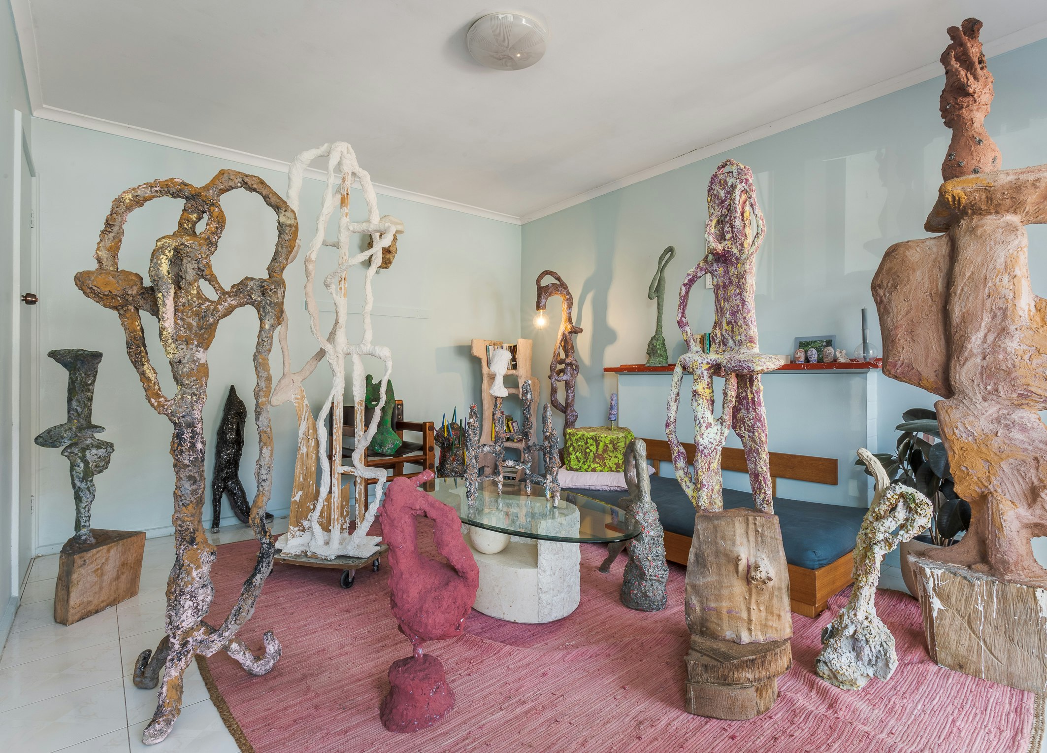 <p><i><span style="font-weight: 400;">NO FALSE IDOLS</span></i></p>