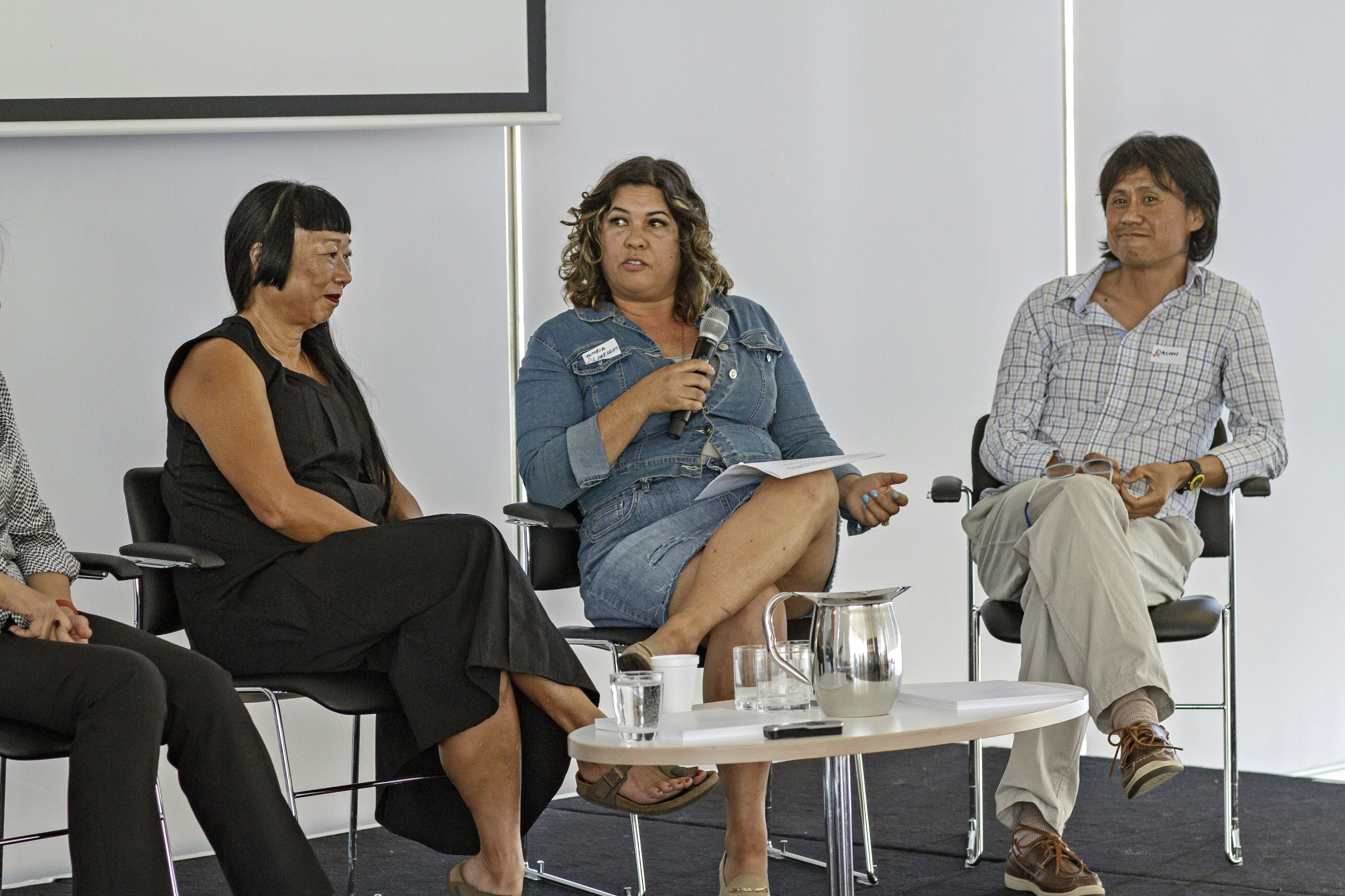 Dr Lindy Lee, Victoria Lobregat and Dr Dacchi Dang. Twenty Years – 4A Symposium, University of Sydney, 4 November 2016. Image courtesy The Power Institute, University of Sydney, and 4A Centre for Contemporary Asian Art; photo: Matthew Venables.