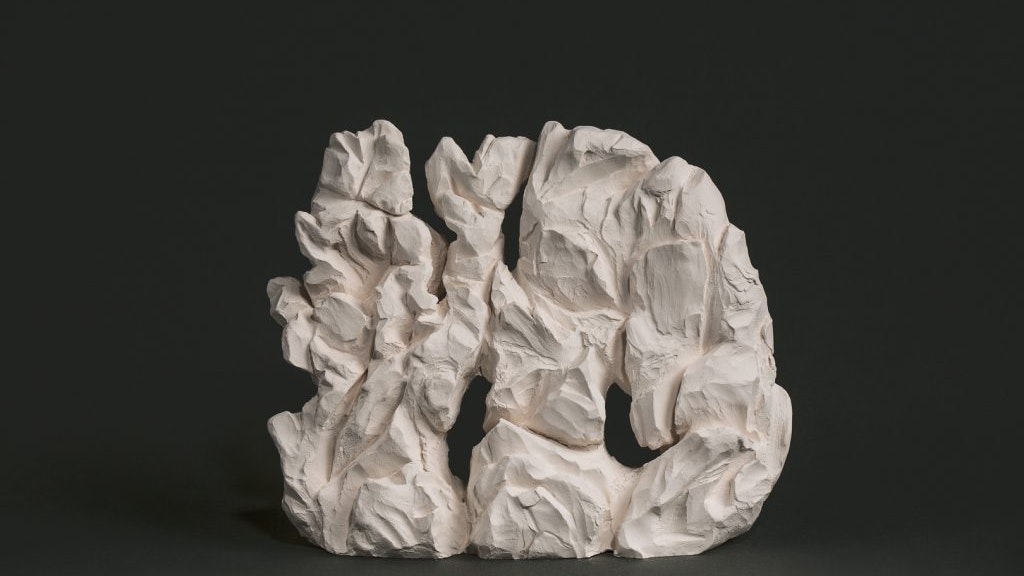 Jessica Bradford, Haw Par Villa #4 (Swans), 2016. Courtesy of the artist and Galerie pompom, Sydney.