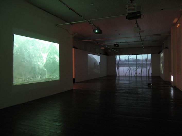 Qiu Anxiong, Nostalgia, six channel digital video installation with 5.1 surround sound. Soundtrack: Ou Bo.