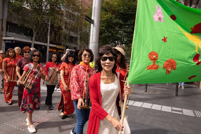 ason Phu, KTSHCSGATENUN Fun Extravaganza New Year Chinatown Parade, 2026. Photograph by Christina Mishell.