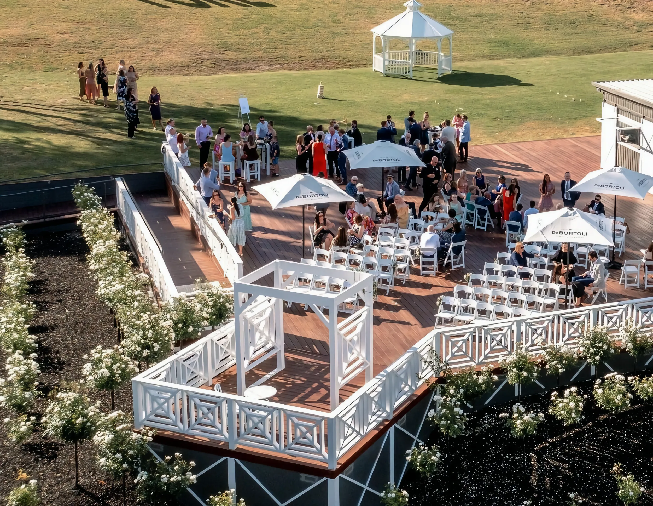 Bramleigh Estate's outdoor balcony ceremony space.