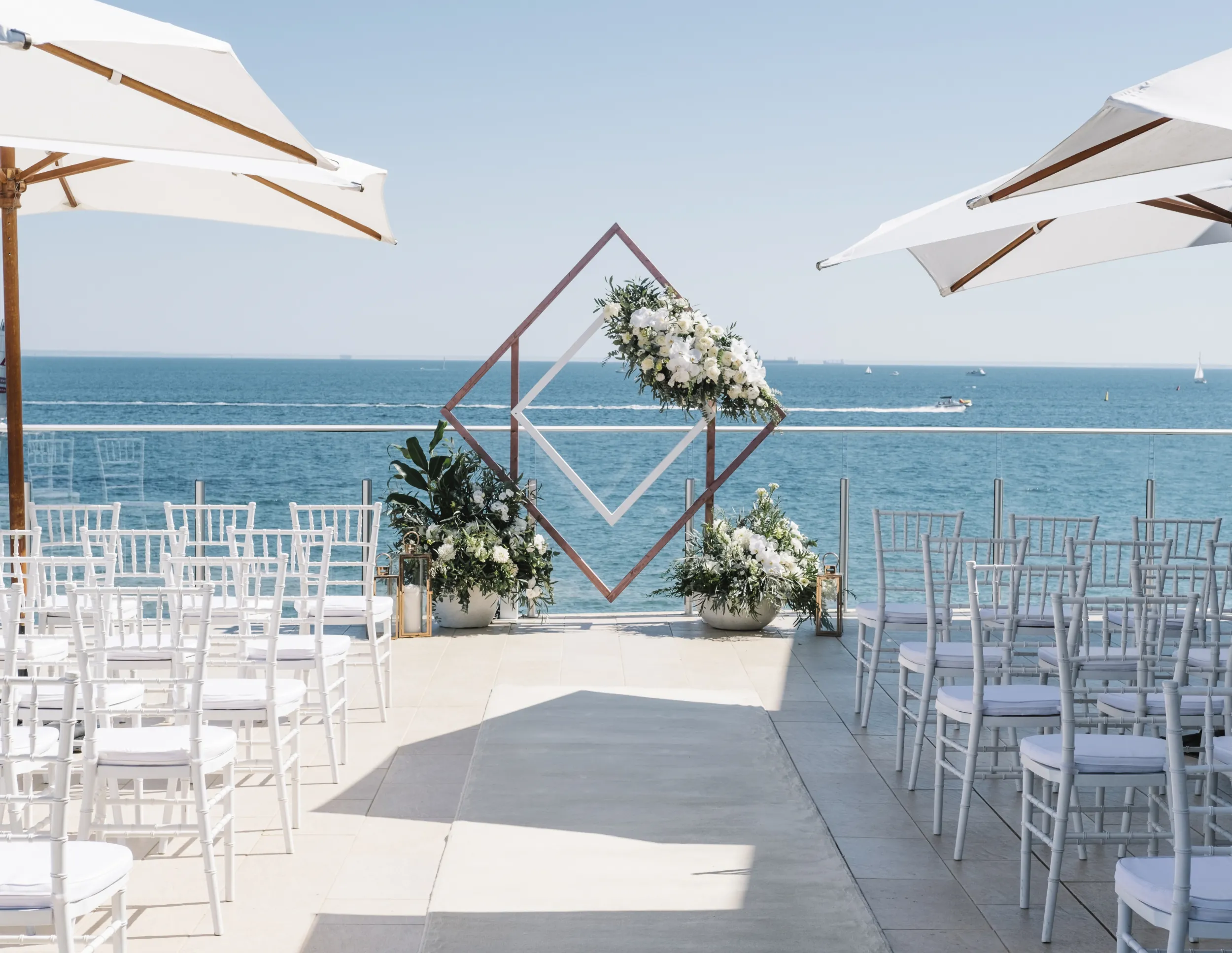 Outdoor ceremony at Sandringham Yacht Club