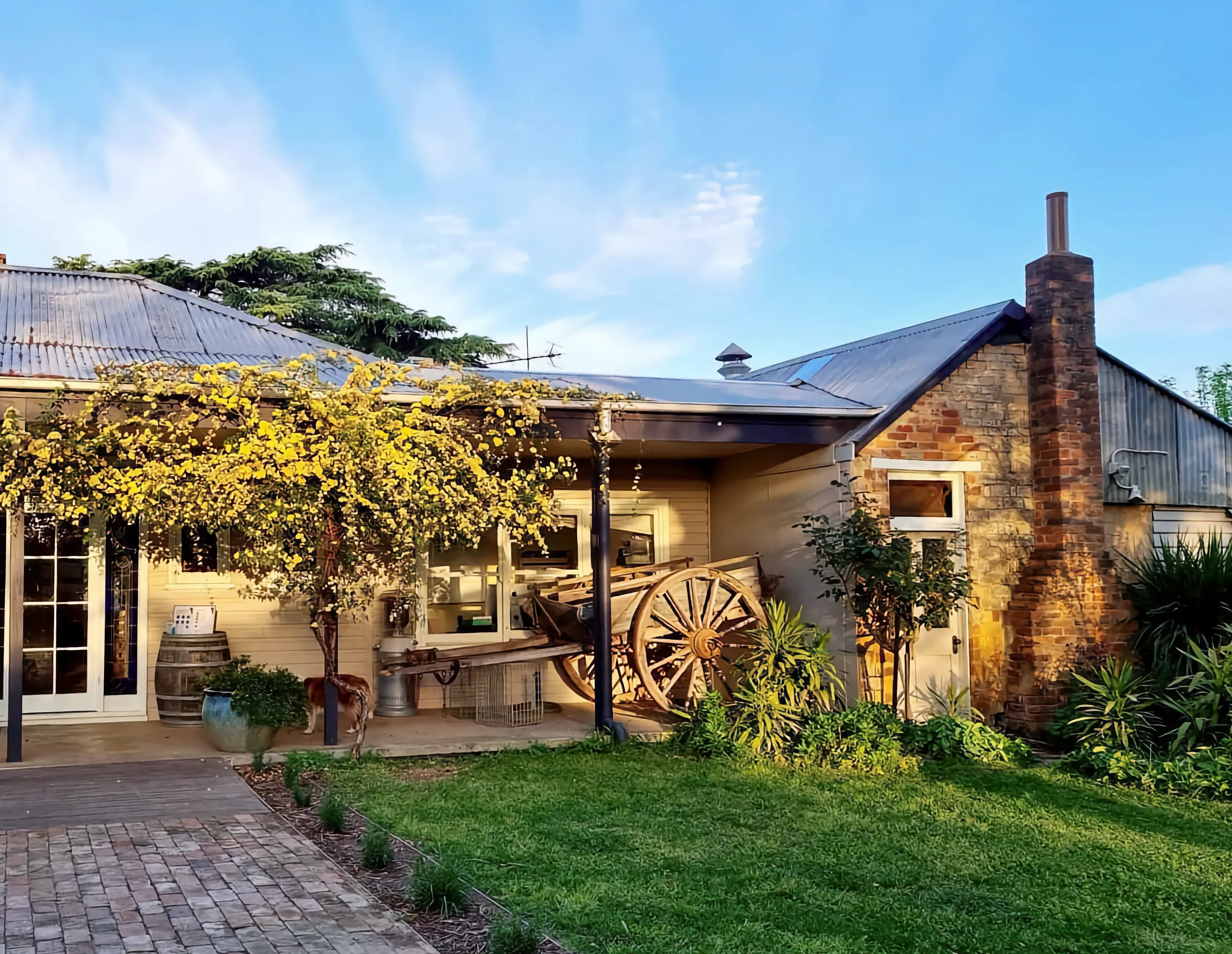 Exterior of Lake Moodemere Estate