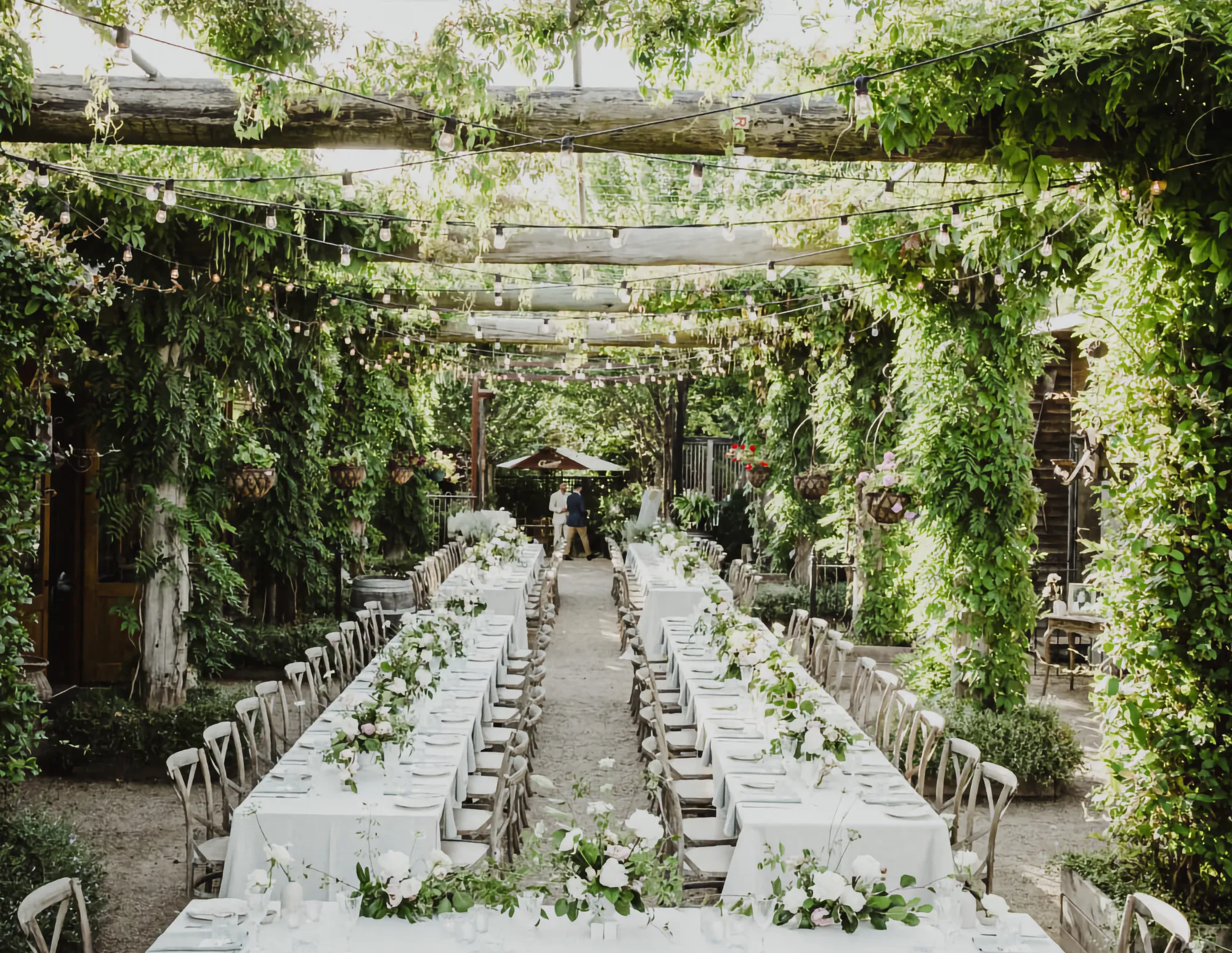 Wedding reception outside at Alowyn Gardens