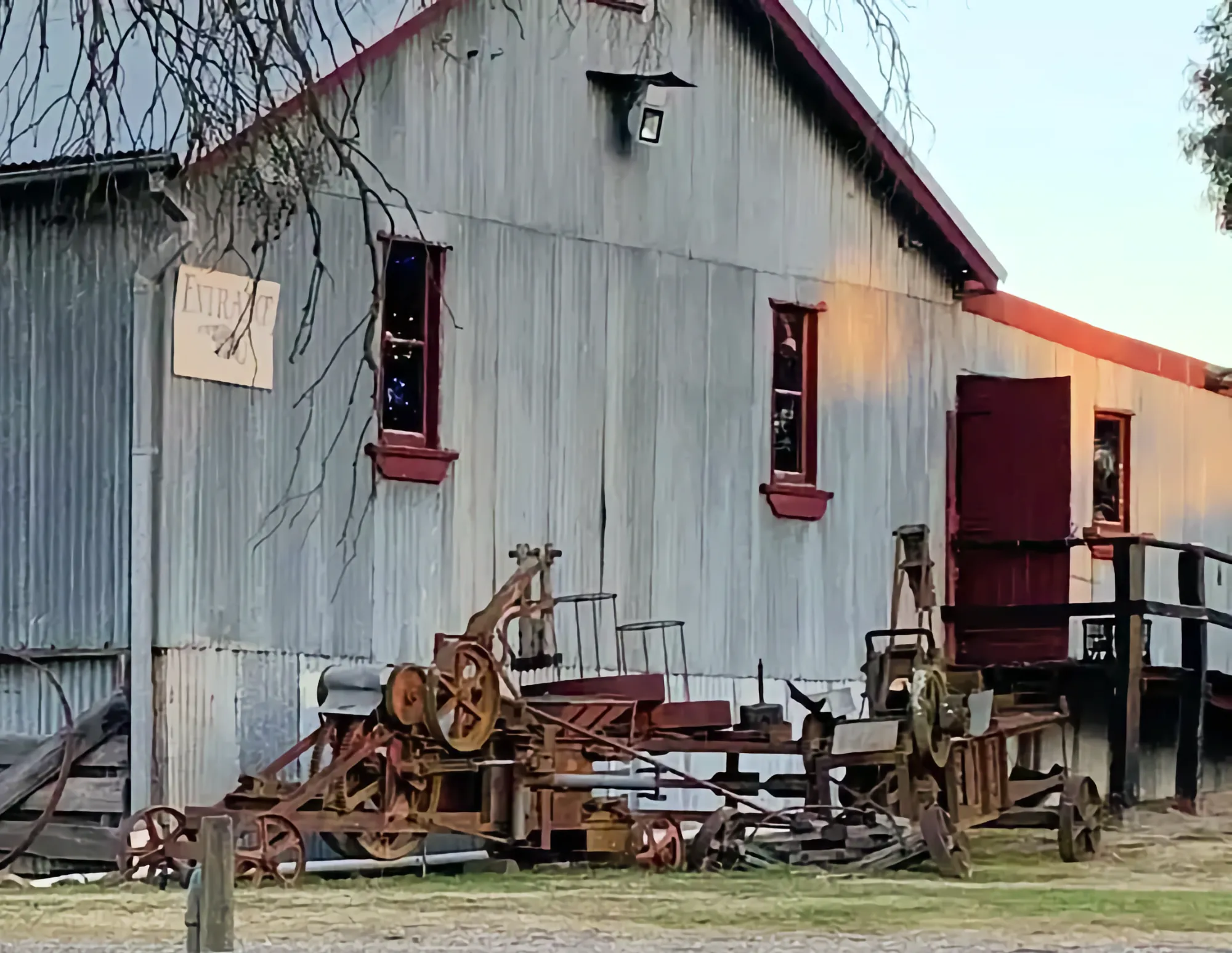 Exterior of the Garanvale Woolshed