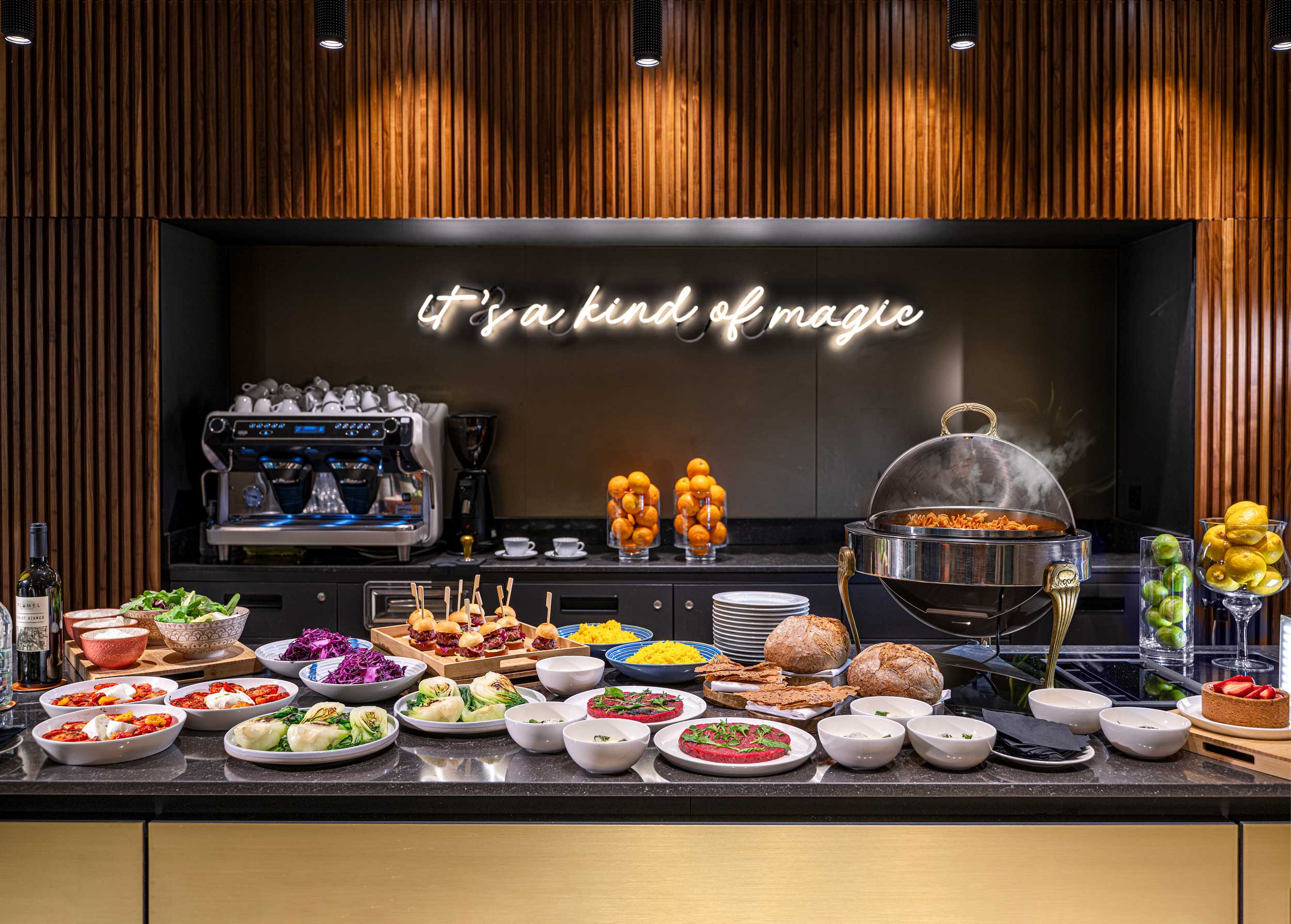 Cover Image for meeting room  aperitif