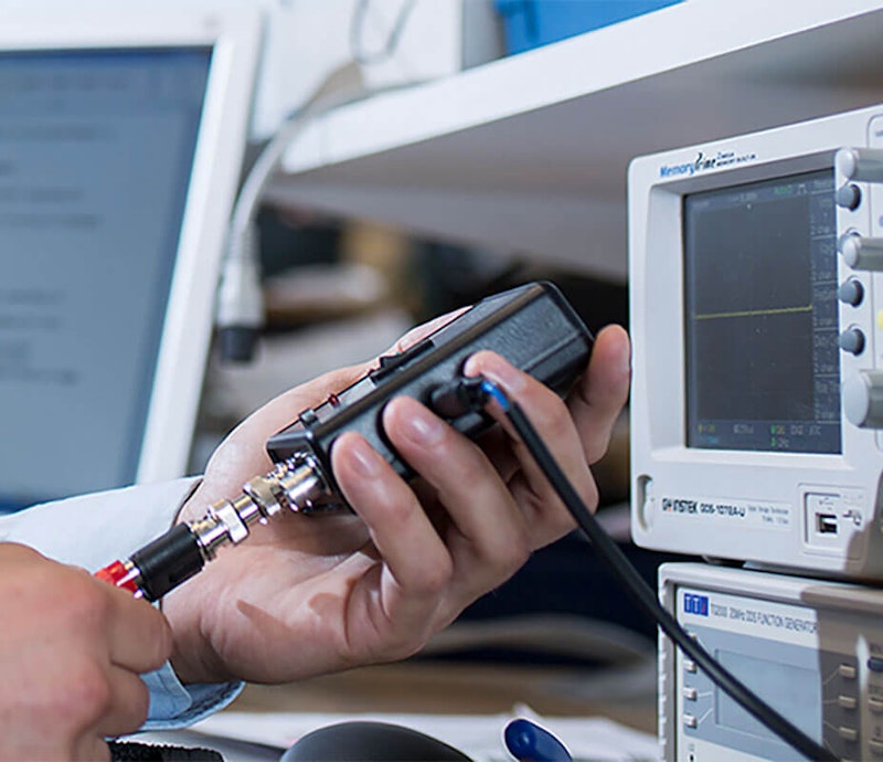 Bộ hiệu chuẩn micrô Gras