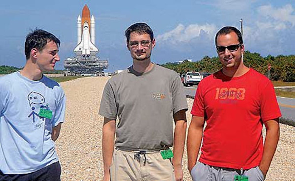 Ingenieros de software de Dewesoft en el Centro Espacial Kennedy de la NASA