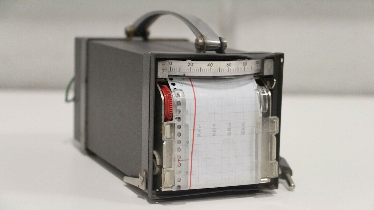 Strip chart recorder