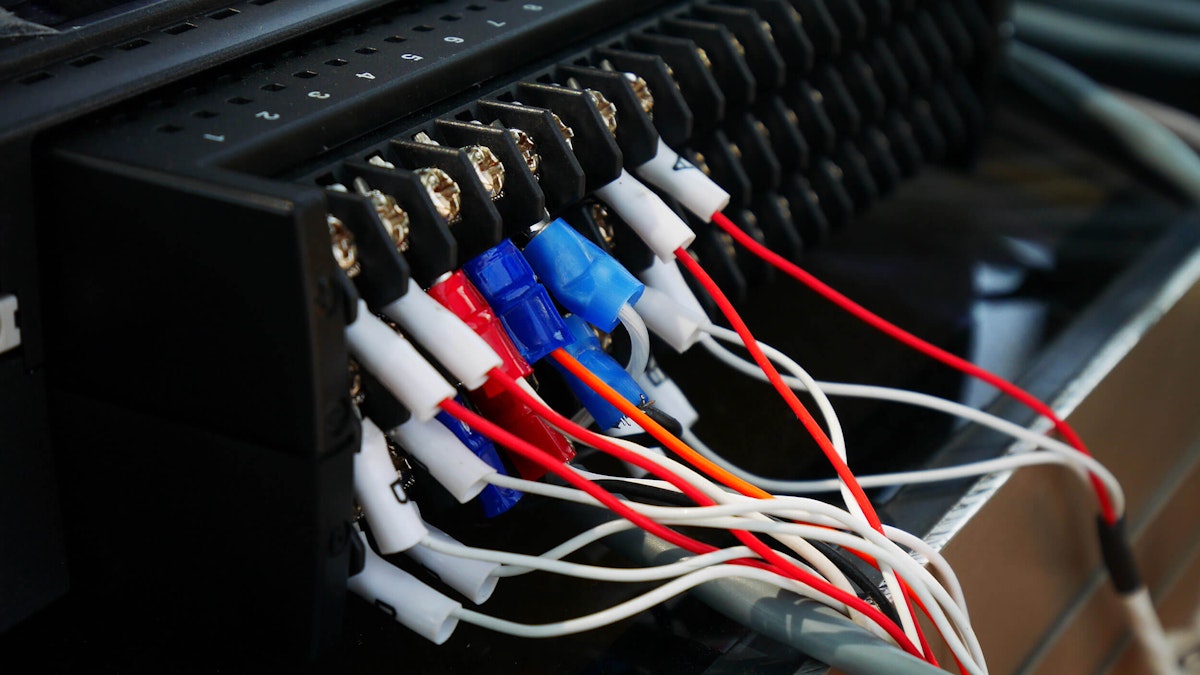 The ULTIMATE Cable Management Guide 2020