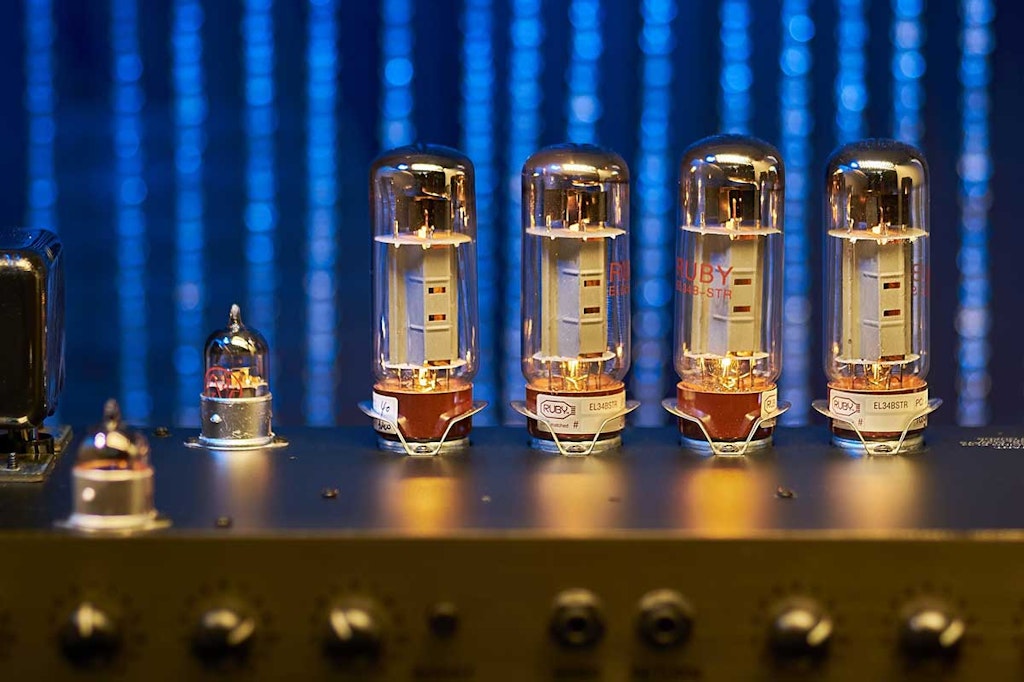 Vacuum tubes (aka “valves” in the UK)