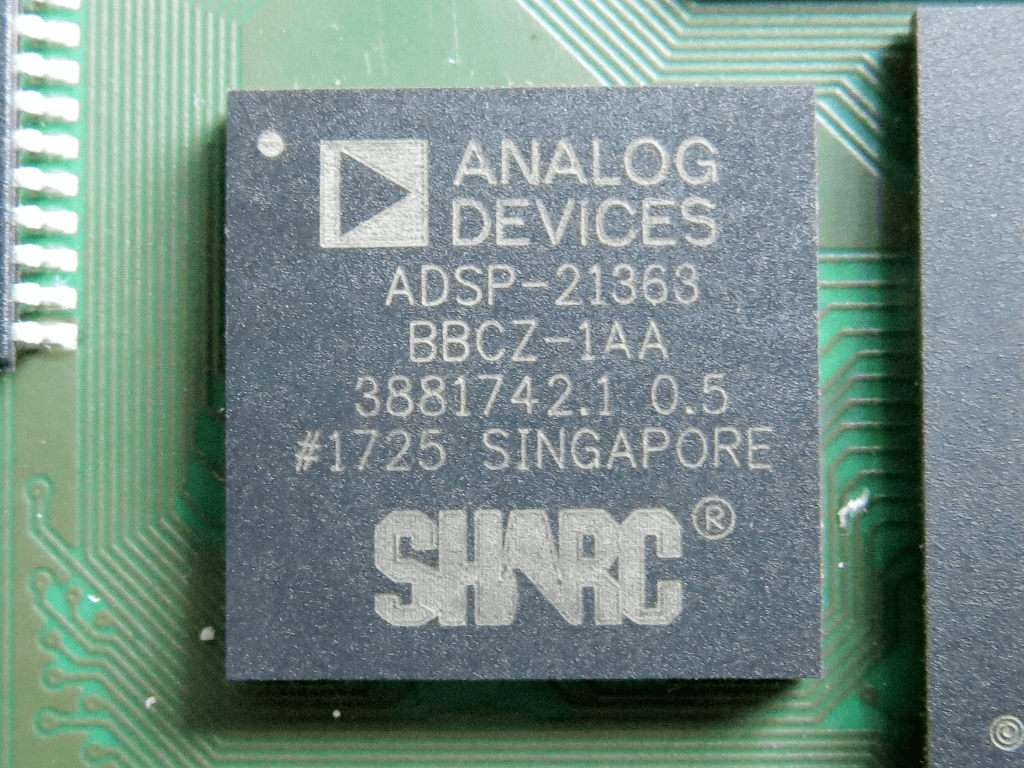 Analog Devices A-DSP-21363 con core SHARC, Pedant01