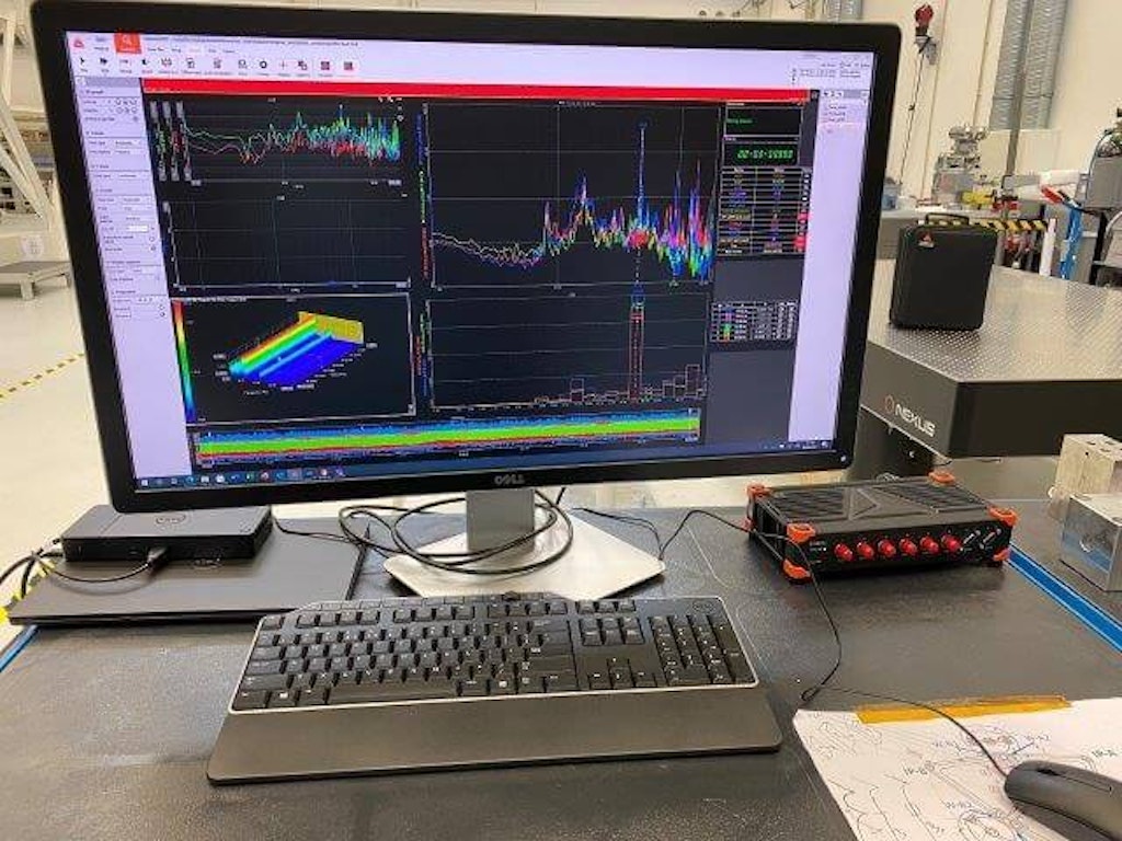 Figure 2. Laboratory setup (transfer function) at ESO for vibration measurement with the Dewesoft SIRIUS modular data acquisition system.