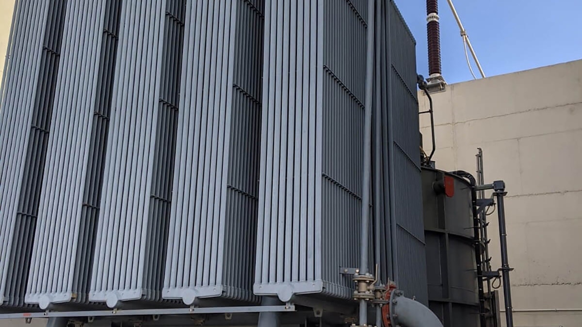 Vibration Test on High-Voltage Reactor