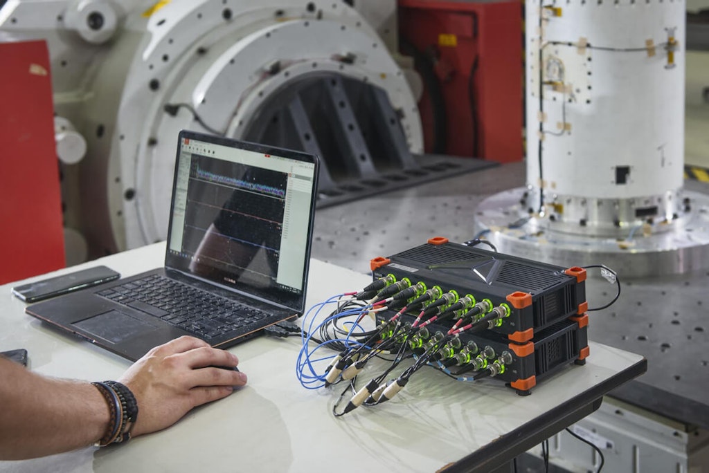 SIRIUSi-HD-16xACC Datenerfassungssystem mit 16-Kanal-IEPE/Spannungs-Analogeingang von Dewesoft